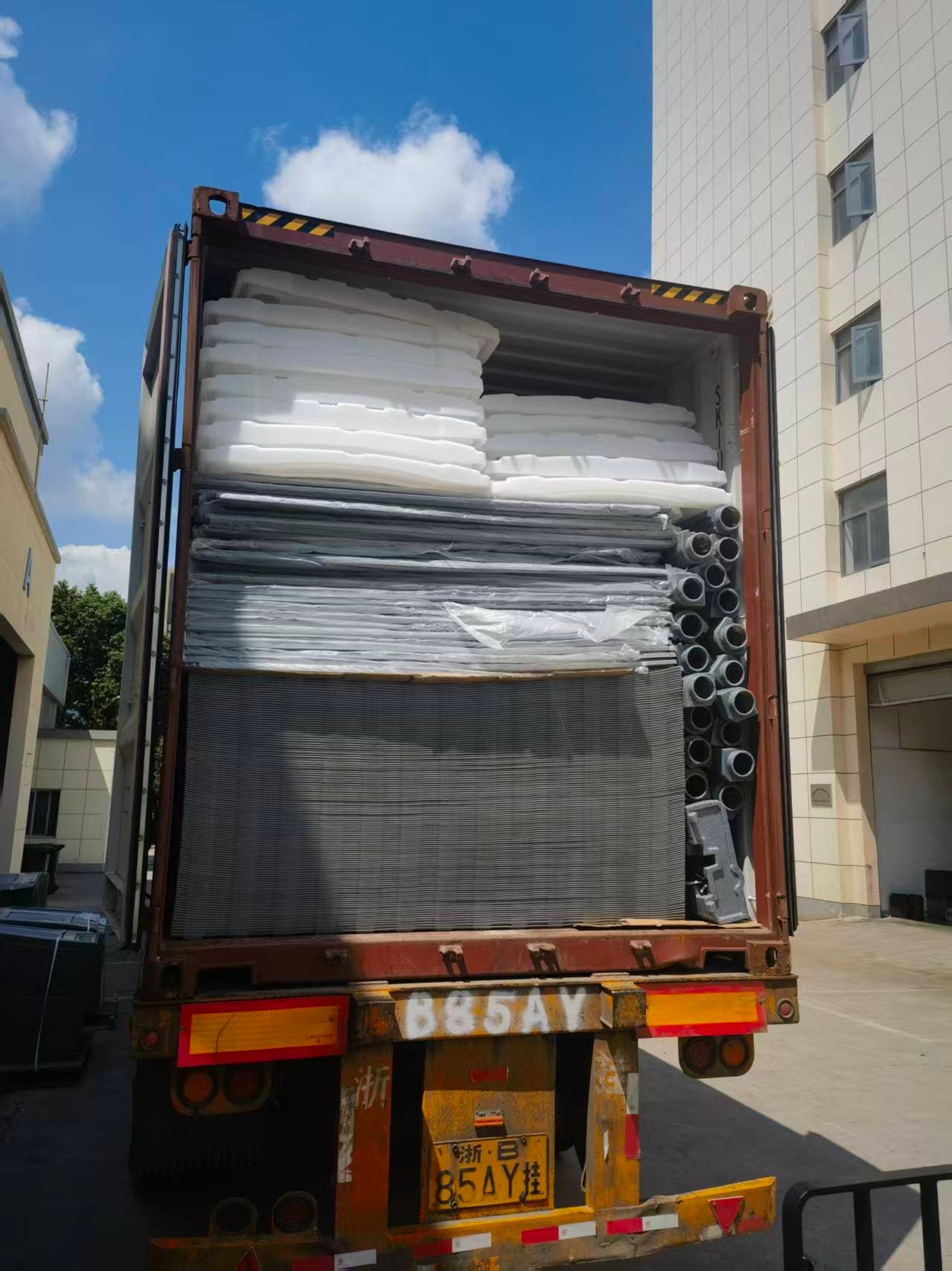Toilets Loading